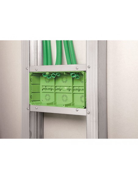 Caja de derivación de empotrar en pared hueca de Gewiss Caja de derivación de empotrar en pared hueca de Gewiss